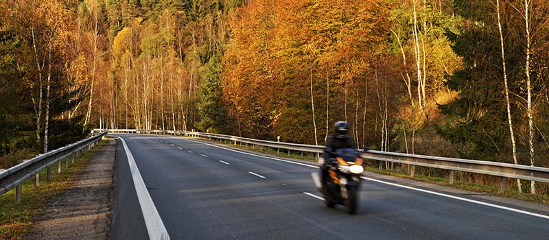 Safety Tips For Fall Motorcycle Riding