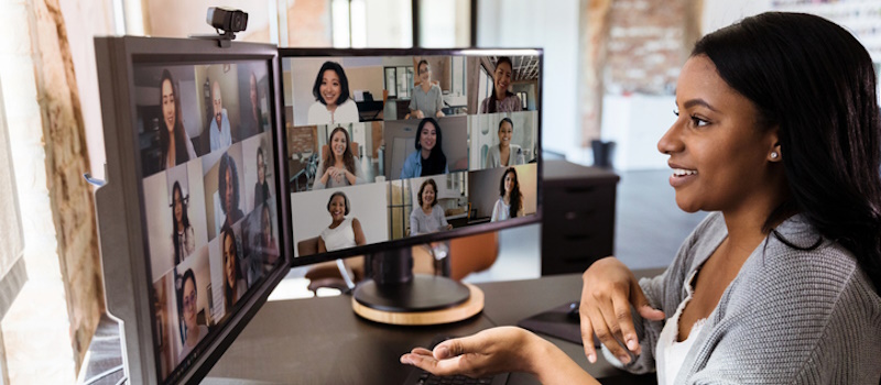 People on a virtual event